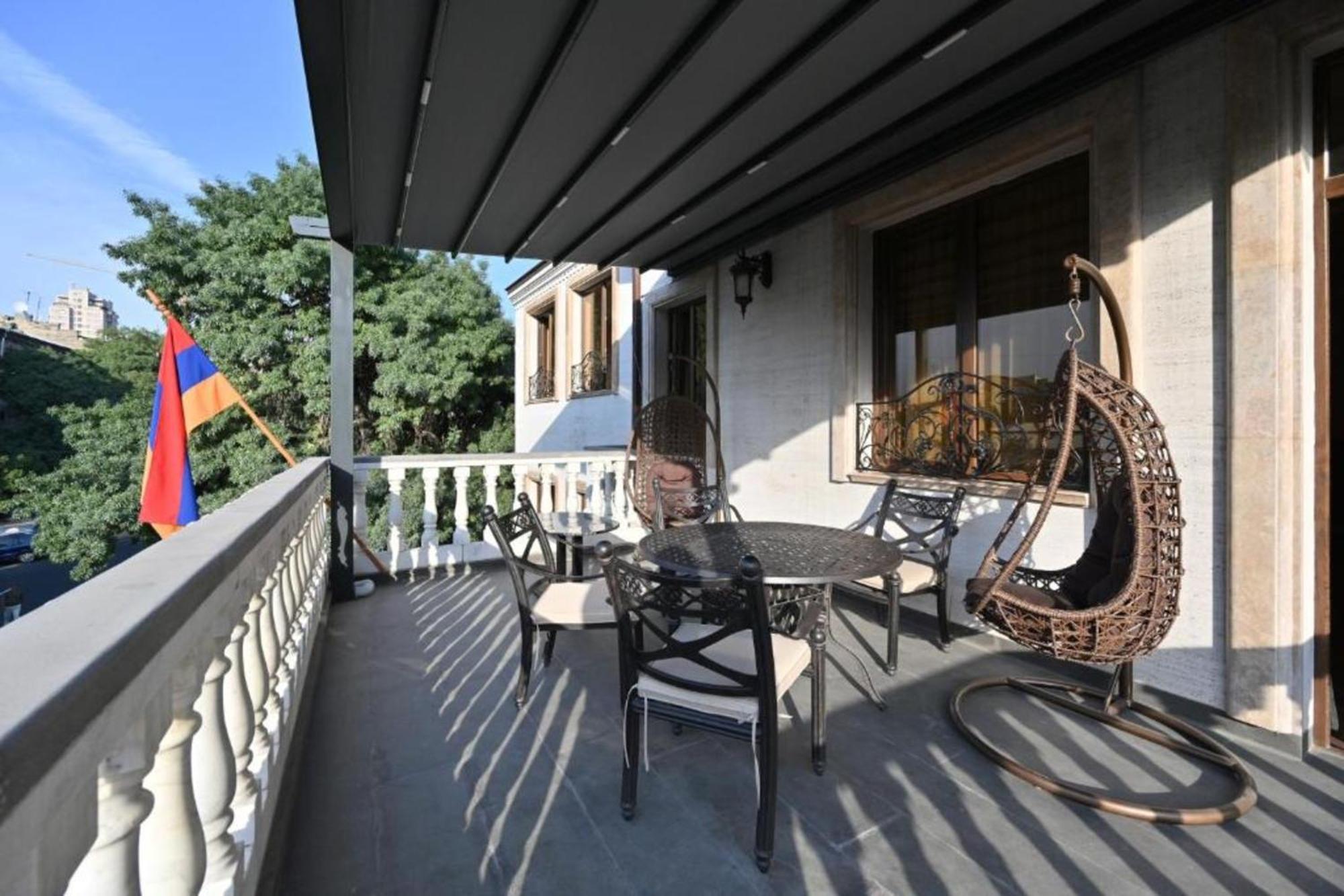 Partez Hotel Erivan Dış mekan fotoğraf