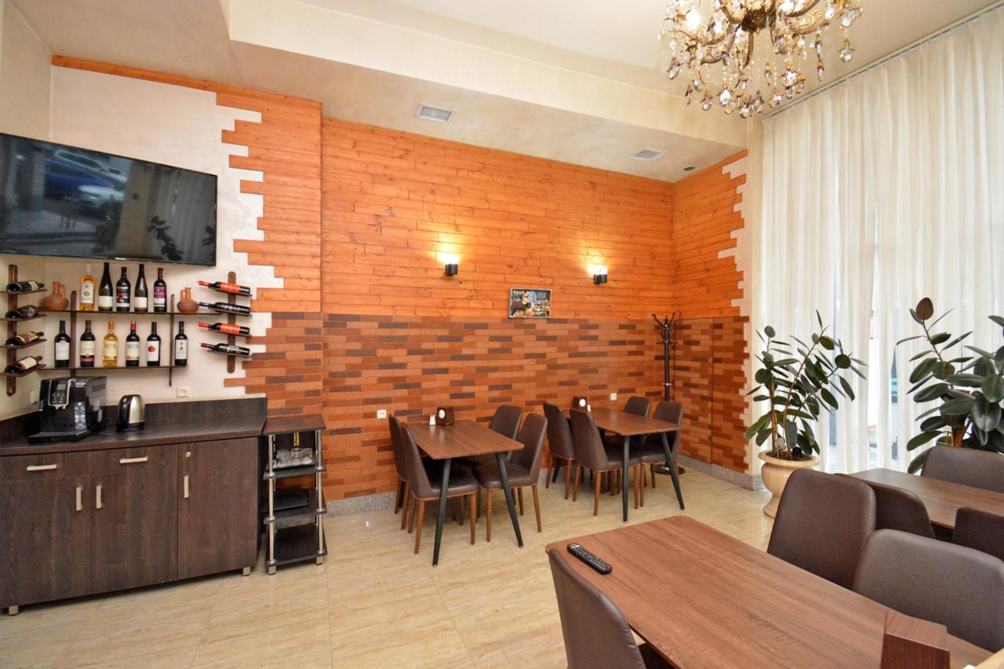 Partez Hotel Erivan Dış mekan fotoğraf