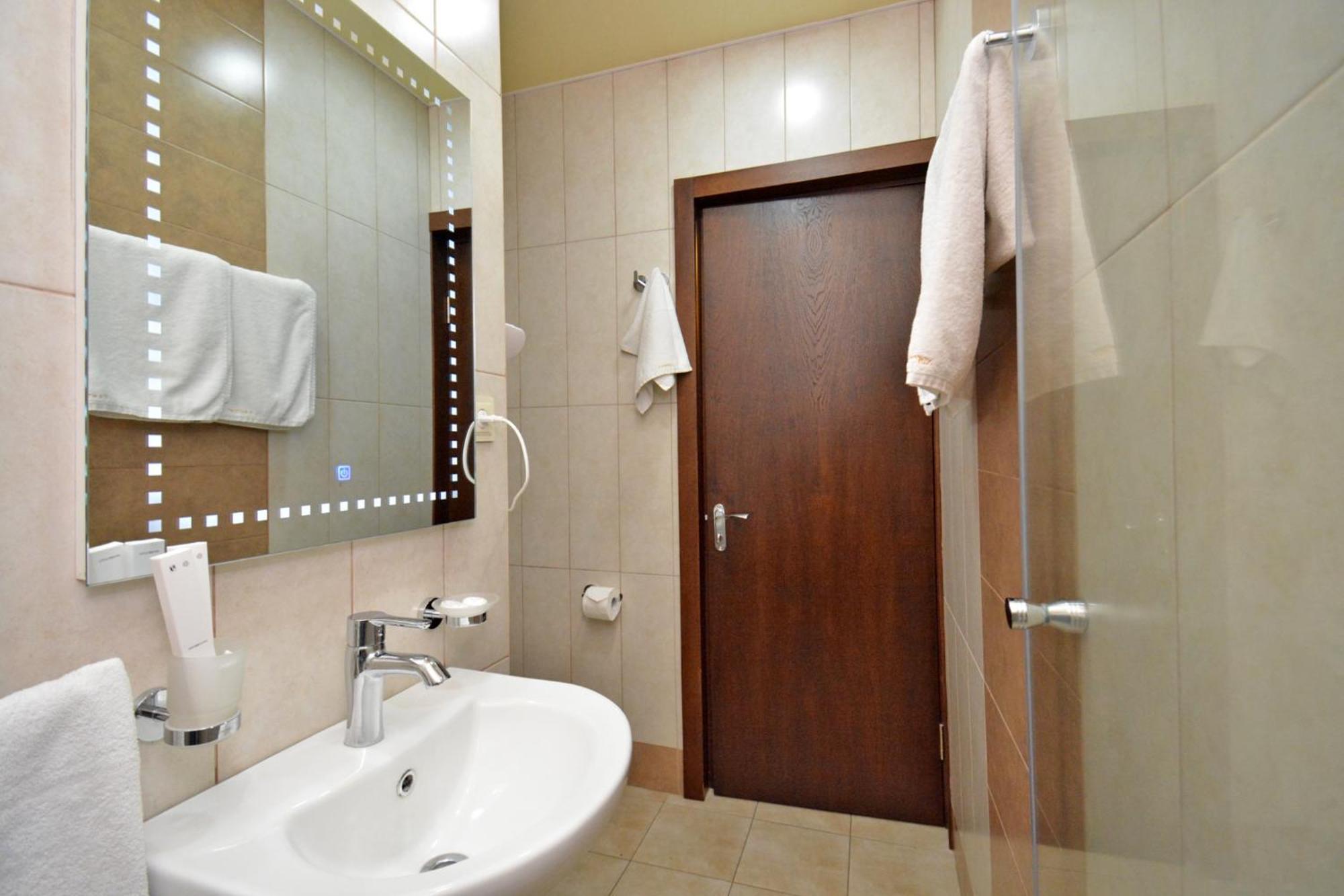 Partez Hotel Erivan Dış mekan fotoğraf